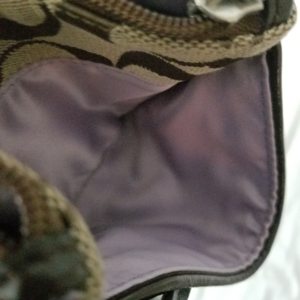 Coach Wristlet - Picture 3 of 5
